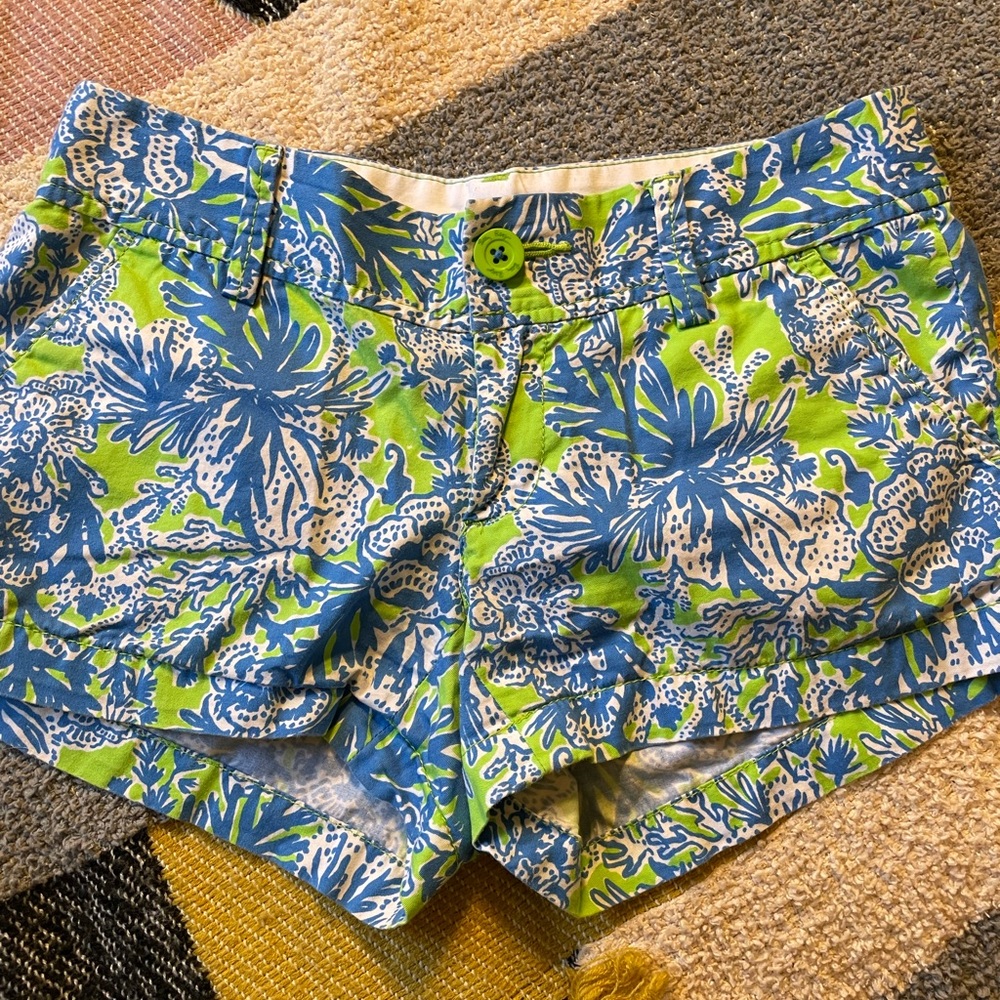 EUC Lilly Pulitzer Blue and Green Patterned Shorts